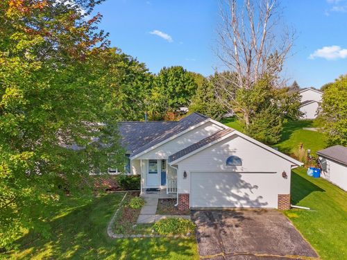 419 Bentwood Drive, Marshall, WI, 53559 | Card Image