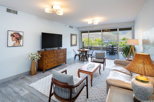 2305-1 Keahole Pl, Honolulu, HI, 96825-3418 | Card Image
