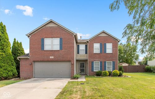 5461 Portman Dr, Noblesville, IN, 46062-8225 | Card Image