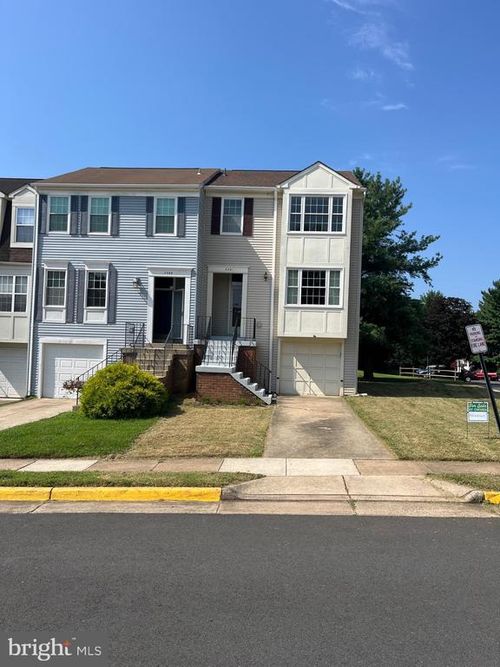 3351 Oakshade Ct, Fairfax, VA, 22033-1236 | Card Image