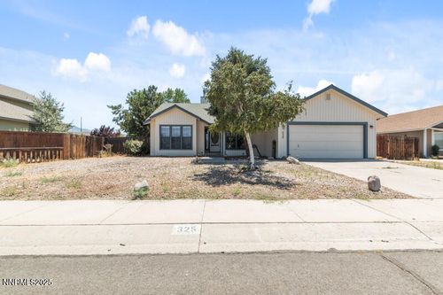 325 Stillwater Dr, Dayton, NV, 89403-9029 | Card Image