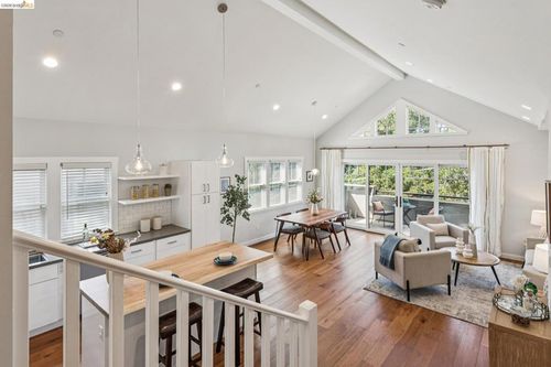 3424 Richmond Blvd, Oakland, CA, 94611-5820 | Card Image