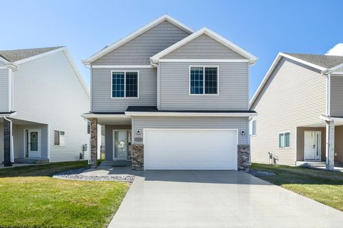 5926 56th Ave S, Fargo, ND, 58104-5697 | Card Image