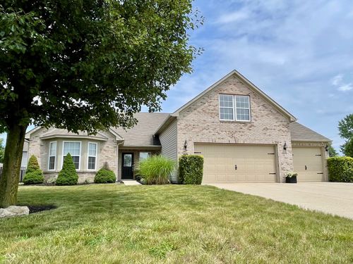 8202 Stonelick Dr, Avon, IN, 46123-6509 | Card Image