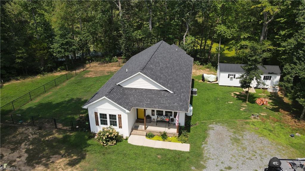 Residential in Stoneville 4