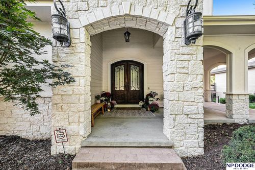 21313 Hickory St, Elkhorn, NE, 68022-2289 | Card Image