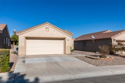 2188 Chapman Ranch Dr, Henderson, NV, 89012-2547 | Card Image