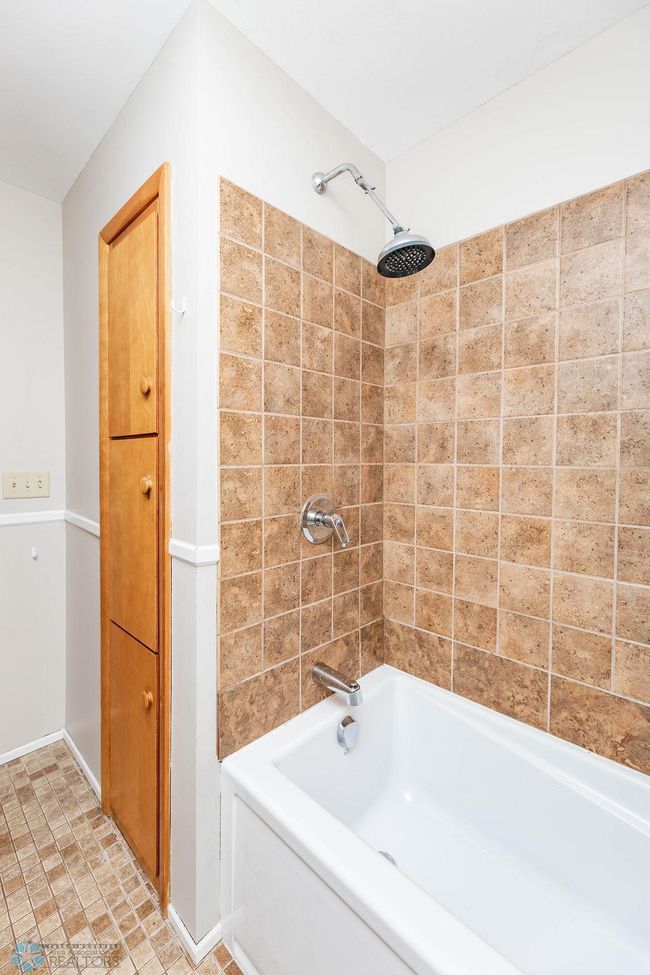 69172(23of40).jpg | Image 23