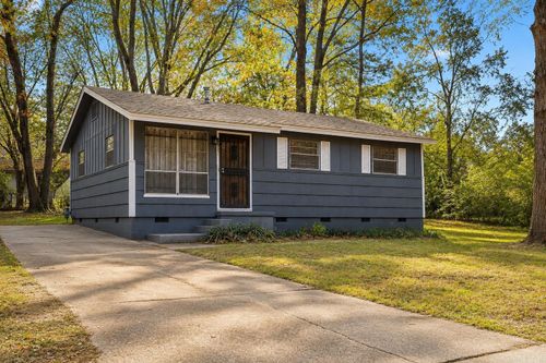 7325 Knollwood Rd, Little Rock, AR, 72209-7411 | Card Image