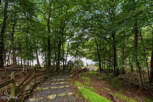 146 Spruce Lake Drive, Milford, PA, 18337 | Card Image