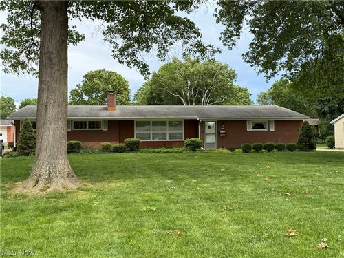 330 Weber Ave Ne, North Canton, OH, 44720-2654 | Card Image