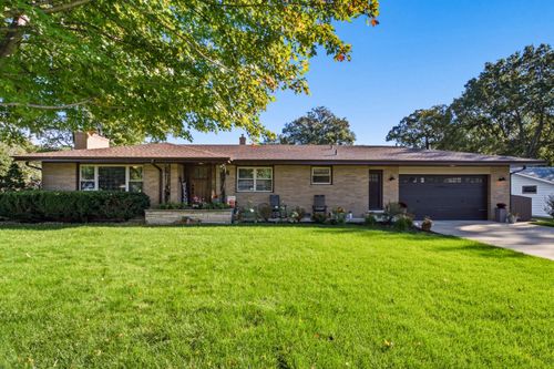 9181 W Springhill Dr, Saint John, IN, 46373 | Card Image