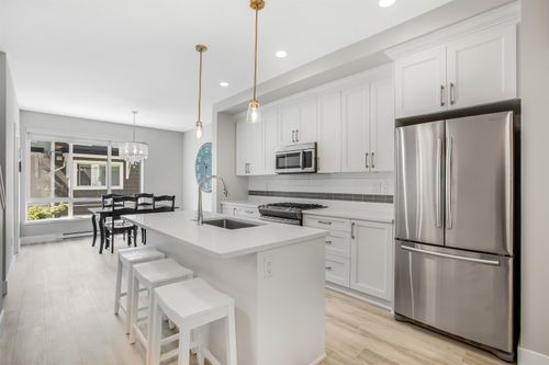 {{alt}} | Card Image