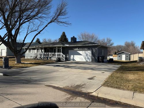 3012 Brentwood Blvd, Grand Island, NE, 68801-7253 | Card Image