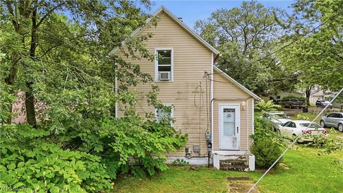 1116 Mcintosh Ave, Akron, OH, 44314-1622 | Card Image