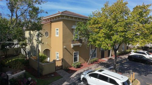 unit-704-2851 W Prospect Rd, Tamarac, FL, 33309-2600 | Card Image