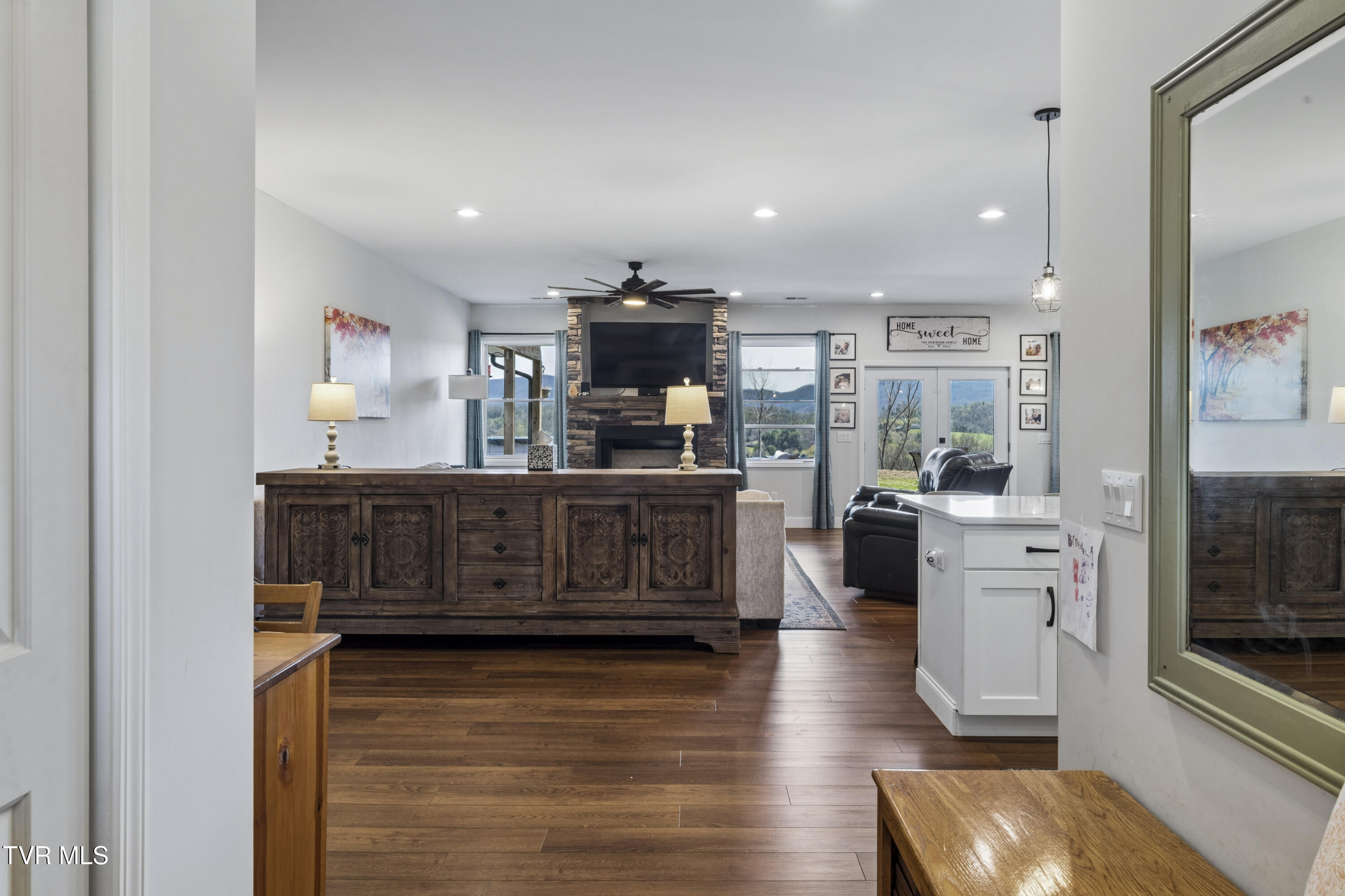 Residential in Mountain City 4