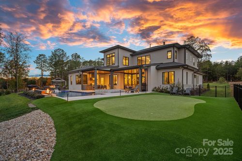 21119 Vandrake Cir, Davidson, NC, 28036-7861 | Card Image