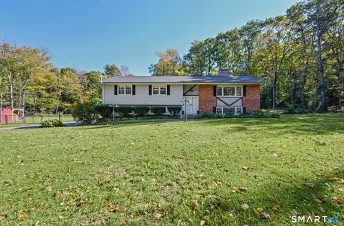 27 Berkshire Dr, New Hartford, CT, 06057-4106 | Card Image