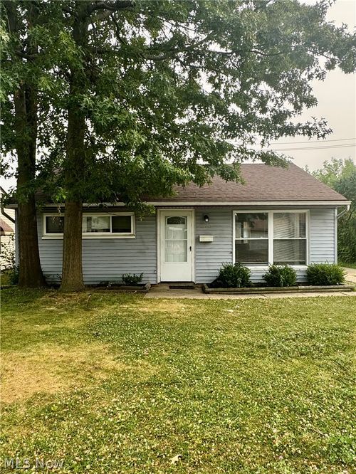12009 Summerland Ave, Cleveland, OH, 44111-5153 | Card Image