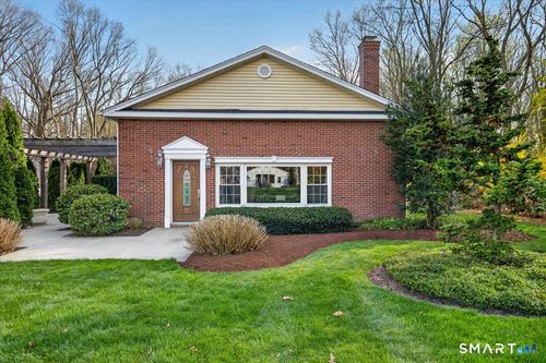 236 Clintonville Ln, North Haven, CT, 06473-2405 | Card Image