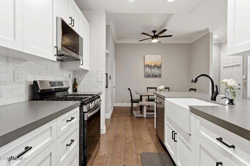 367 Westlake Vista Ln, Thousand Oaks, CA, 91362-2653 | Card Image