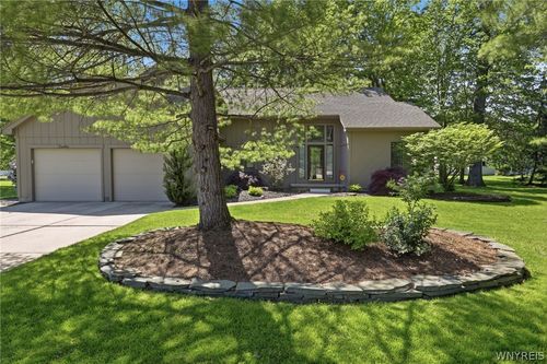 12 Skylark Ct, East Amherst, NY, 14051-1241 | Card Image