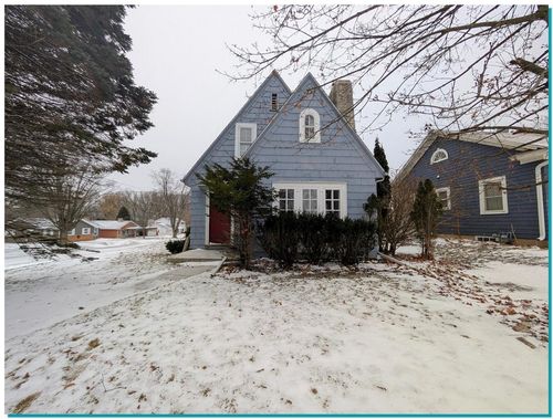 955 N 6th Street, Manitowoc, WI, 54220 | Card Image