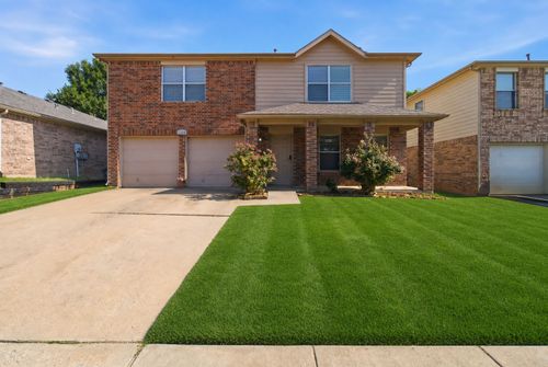 1740 White Feather Ln, Fort Worth, TX, 76131-5431 | Card Image