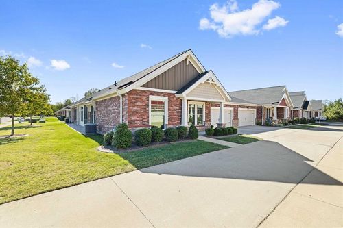 4470-A Springhill Dr, Owensboro, KY, 42303 | Card Image