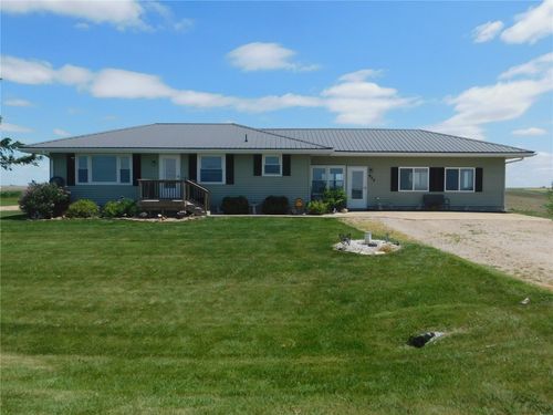 954 Monroe Ave, Tipton, IA, 52772-9403 | Card Image