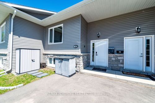 623 Nelson Street, Pembroke, ON, K8A3P3 | Card Image