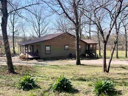 122 Runway Ln, Salem, AR, 72576-9403 | Card Image