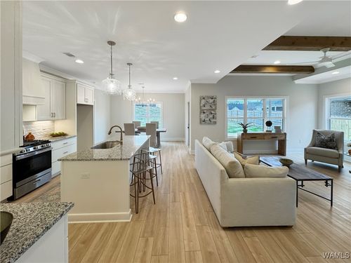 13773 Blackoak Dr, Northport, AL, 35475-4679 | Card Image