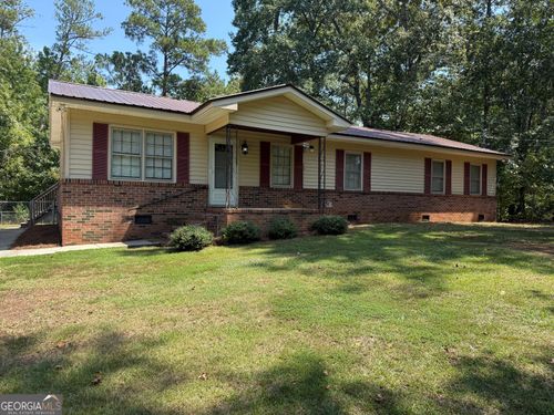 135 Woodland Dr, Gordon, GA, 31031-2122 | Card Image