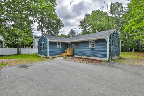 668 W Hollis St, Nashua, NH, 03062-1300 | Card Image