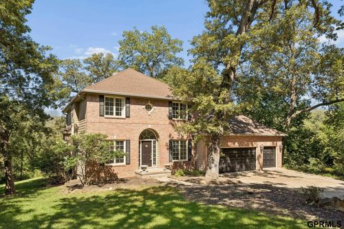 19719 Raven Dr, Louisville, NE, 68037-2127 | Card Image