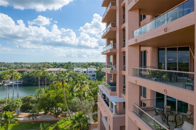 6C - 60 Edgewater Dr, Condo with 3 bedrooms, 4 bathrooms and null parking in Coral Gables FL | Image 33