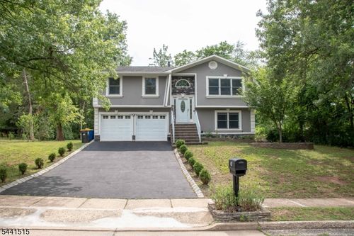 46 Heather Dr, Somerset, NJ, 08873-2824 | Card Image