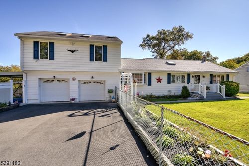 49 Lakeview Ave, Butler, NJ, 07405-1519 | Card Image