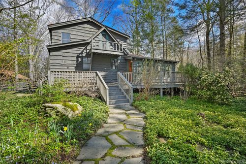 29 Barrett Circle Ct, Carmel, NY, 10512-4439 | Card Image