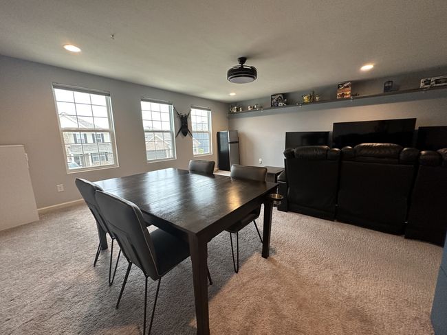 Upstairs Living Area | Image 23