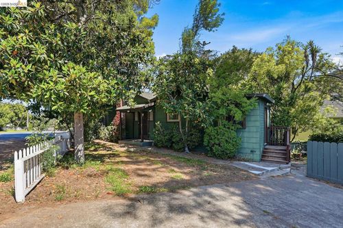 6350 Hillmont Dr, Oakland, CA, 94605 | Card Image