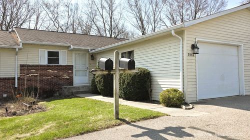 3946 Monte Carlo Ct Se, Kentwood, MI, 49512-1831 | Card Image