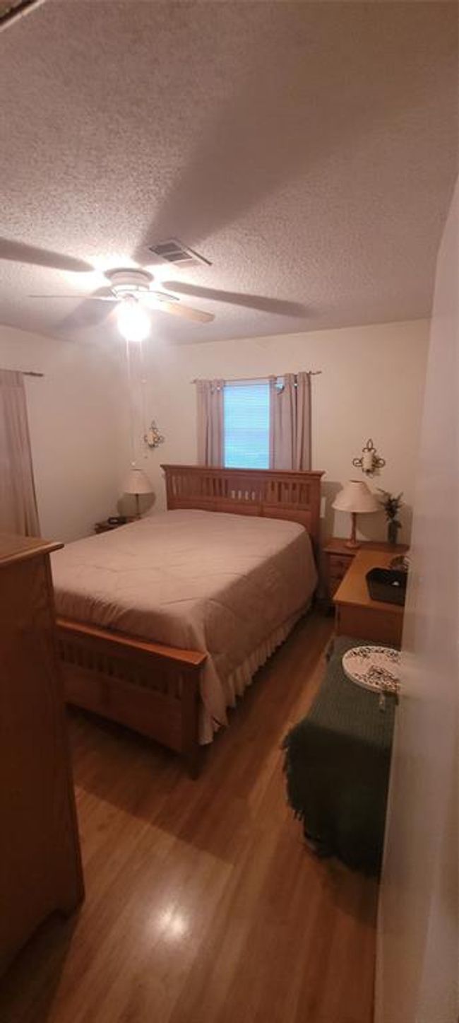 1st bedroom. | Image 19