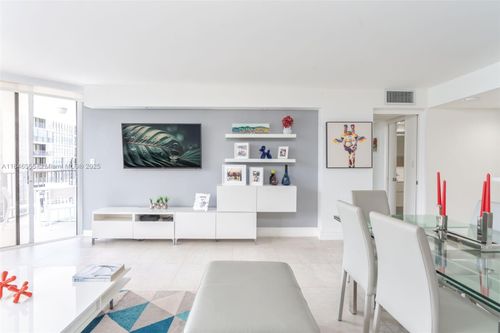 apt-b1611-1901 Brickell Ave, Miami, FL, 33129-1761 | Card Image