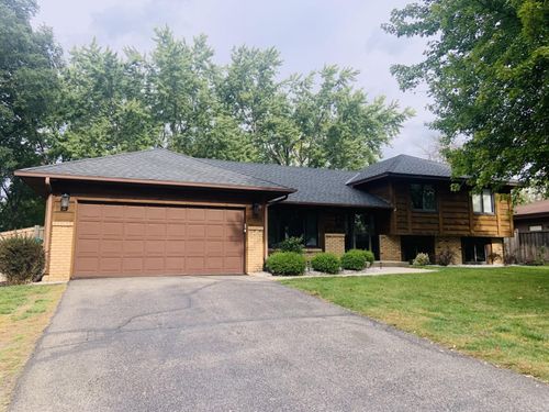 1010 E 157th St, Burnsville, MN, 55306-5114 | Card Image