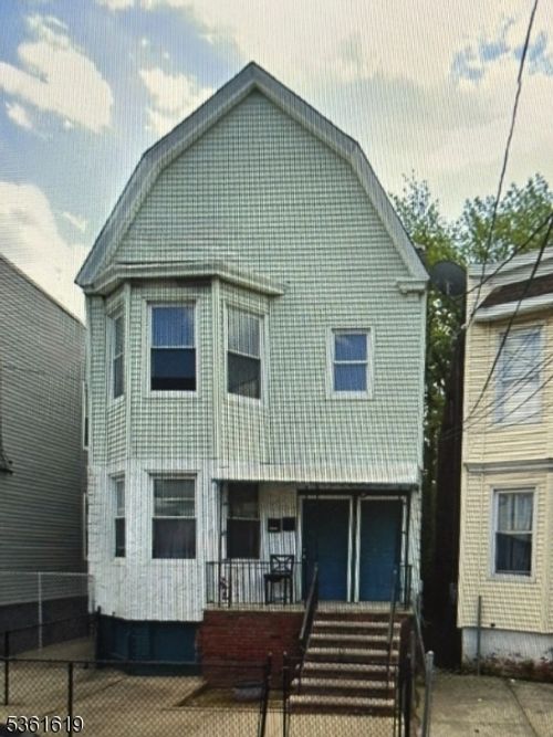 217 Bidwell Ave, Jersey City, NJ, 07305-3324 | Card Image
