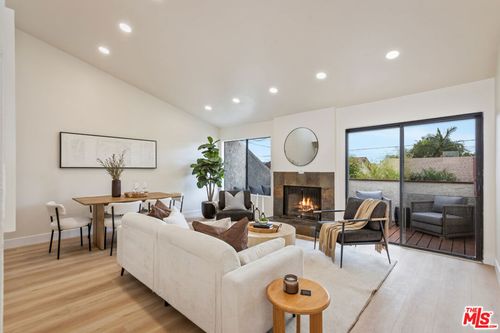 apt-10-164 W 220th St, Carson, CA, 90745-2959 | Card Image