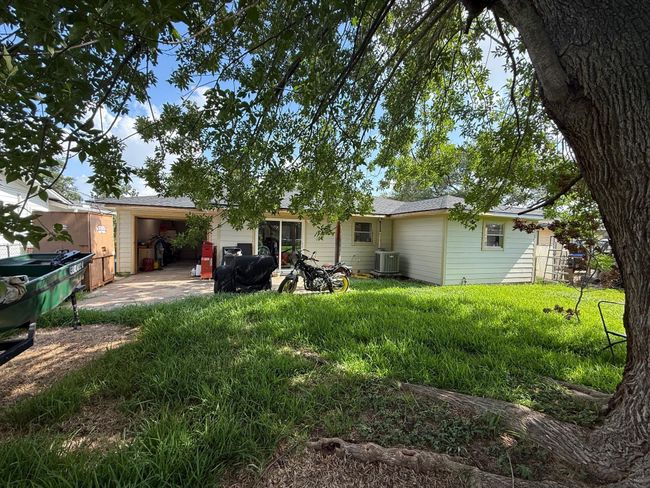 3318 Cedarcrest Dr, House other with 3 bedrooms, 2 bathrooms and 3 parking in Pasadena TX | Image 9
